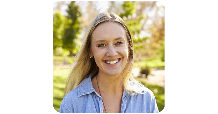 Trump Gold Lapel Pin Review 1